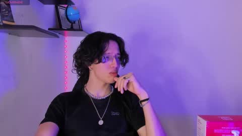 Snapshot of manu_vera8 chatting on November 2025 03:37:02 AM Manuel online show from November 2025 03:37:02 AM