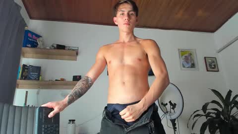 manucute 23  online show from January 2026 07:11:01 PM