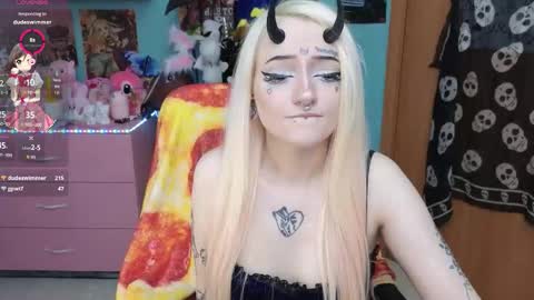 Manuela online show from March 2026 08:59:01 PM