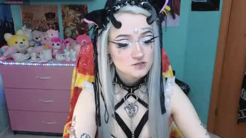 Manuela online show from April 2026 08:26:01 PM