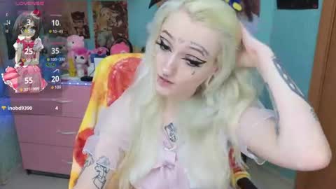 Snapshot of manuela_unicorn chatting on July 2026 05:52:01 PM Manuela online show from July 2026 05:52:01 PM
