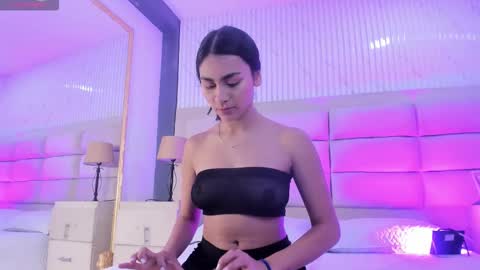 Manuela online show from February 2026 08:49:02 PM