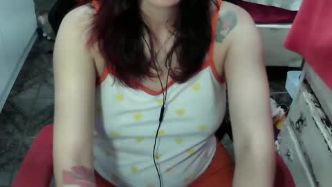 Manu Escarlate online show from April 2026 01:50:01 AM