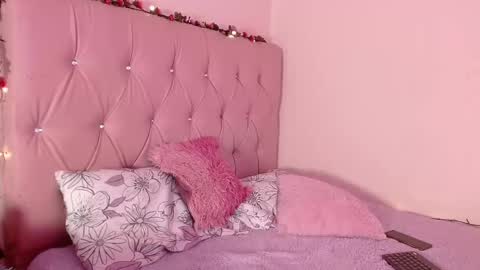 Snapshot of manumeow_ chatting on February 2025 09:36:02 PM Manu online show from February 2025 09:36:02 PM