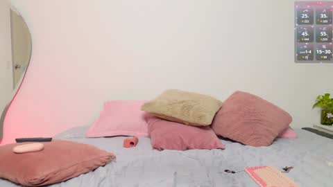     online show from February 2025 04:10:01 AM