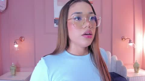 Mara  online show from December 2024 06:38:02 PM