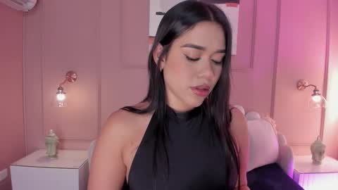 Mara  online show from October 2025 06:49:02 PM