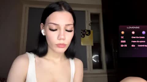Elizaveta online show from October 2025 05:25:01 PM