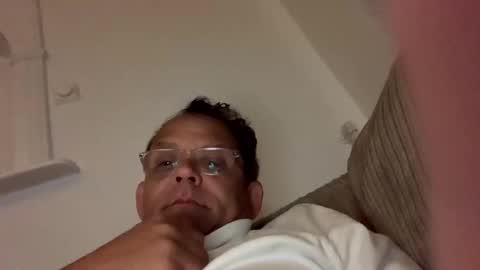 marc280384 online show from September 2025 01:41:02 AM