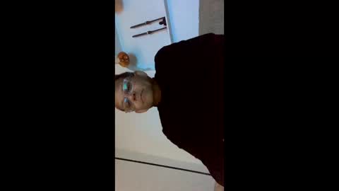 marc280384 online show from October 2025 04:09:02 AM