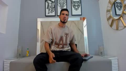 Snapshot of marc_ruffalo chatting on January 2026 07:19:01 PM Marc Ruffalo online show from January 2026 07:19:01 PM