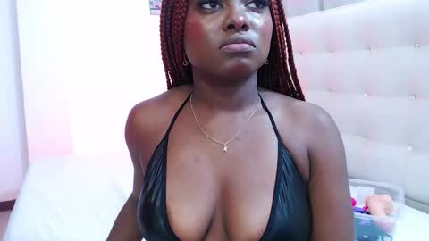 MARCELA  online show from November 2025 10:53:02 PM