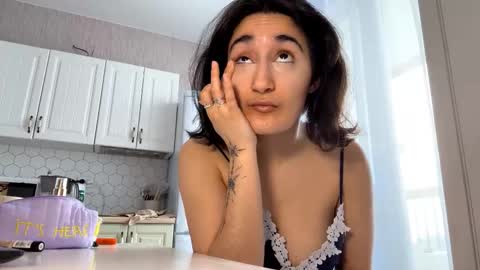 Snapshot of marcelapitarresi chatting on February 2026 08:59:02 AM Kylie online show from February 2026 08:59:02 AM