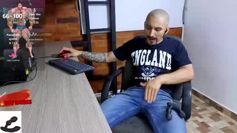 Marck  Independent model  online show from December 2025 03:15:02 AM