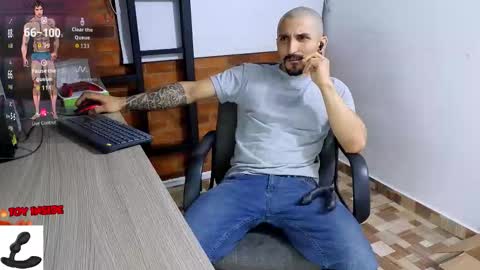 Marck  Independent model  online show from December 2025 04:10:02 AM