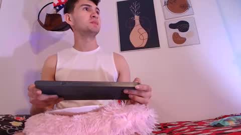 marcus_fire online show from October 2025 12:24:02 AM