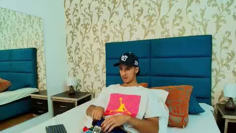 marcus_jeron online show from September 2025 03:32:02 AM