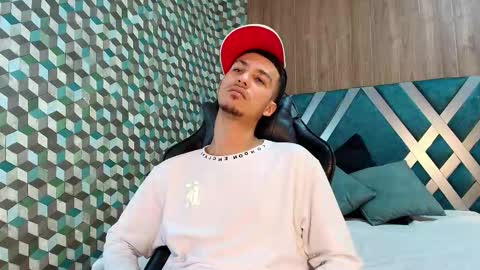 marcus_jeron online show from November 2025 06:55:02 PM