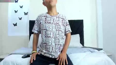 marcus_lux1 online show from February 2026 02:50:02 PM