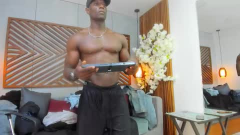 Marcusssss online show from October 2025 03:24:01 PM