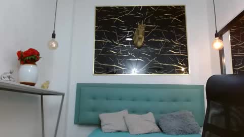 Snapshot of marcuslux_ chatting on January 2026 11:48:02 AM MARCUS online show from January 2026 11:48:02 AM