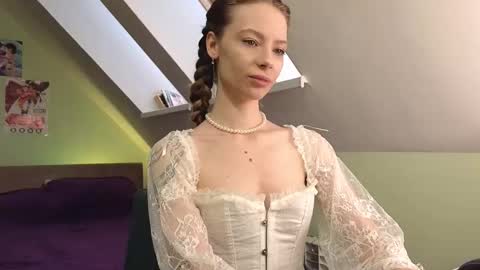 - Alisa online show from October 2025 06:14:02 AM