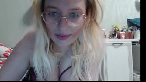 margo_shine online show from March 2026 04:33:01 PM