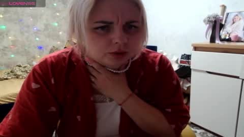 Mari online show from February 2025 11:22:02 AM