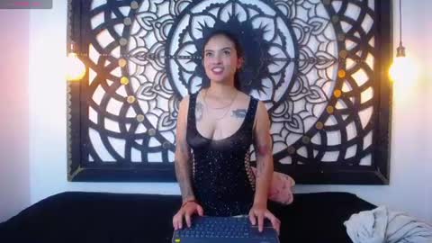 Snapshot of mari_afox chatting on June 2026 11:40:01 PM Mary Ana online show from June 2026 11:40:01 PM