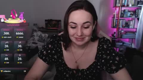 Snapshot of mari_moore7 chatting on July 2026 08:31:01 AM mari moore online show from July 2026 08:31:01 AM