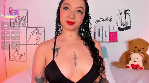 Mari Sweett  online show from September 2025 08:31:02 PM