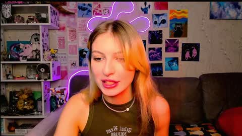 Snapshot of maria_hunt chatting on December 2024 02:37:02 AM Maria online show from December 2024 02:37:02 AM