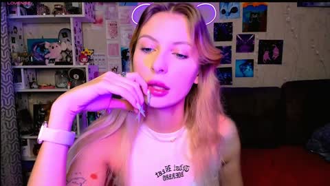 Snapshot of maria_hunt chatting on December 2024 02:43:01 AM Maria online show from December 2024 02:43:01 AM