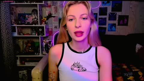 Snapshot of maria_hunt chatting on December 2024 03:29:02 AM Maria online show from December 2024 03:29:02 AM