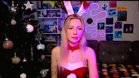 Snapshot of maria_hunt chatting on December 2024 03:38:02 AM Maria online show from December 2024 03:38:02 AM