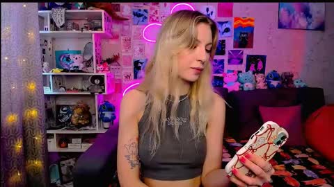 Snapshot of maria_hunt chatting on February 2025 04:00:02 AM Maria online show from February 2025 04:00:02 AM