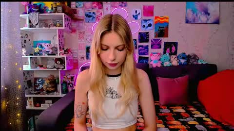 Snapshot of maria_hunt chatting on February 2025 04:37:02 AM Maria online show from February 2025 04:37:02 AM