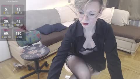 Mari online show from April 2026 10:57:02 AM