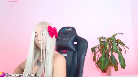 Snapshot of mariafer05 chatting on February 2026 04:34:02 PM Maria Fer online show from February 2026 04:34:02 PM