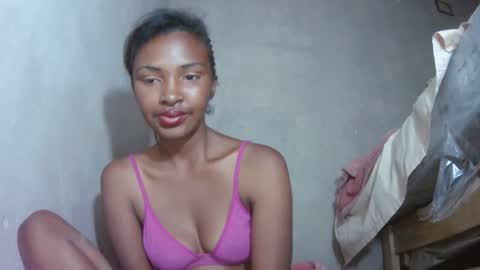 Maria online show from October 2025 11:51:02 PM