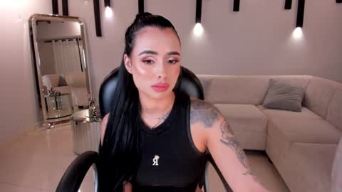Snapshot of mariaherrera_ chatting on February 2025 06:48:01 AM MARIA HERRERA online show from February 2025 06:48:01 AM