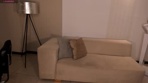 Snapshot of mariaherrera_ chatting on October 2025 08:09:02 PM MARIA HERRERA online show from October 2025 08:09:02 PM