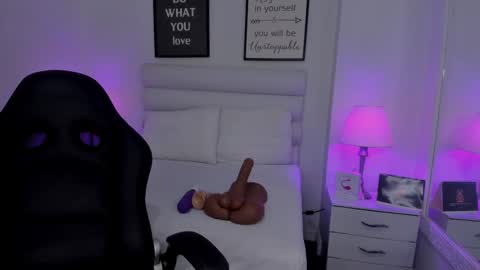 Mariam online show from February 2025 07:19:02 PM