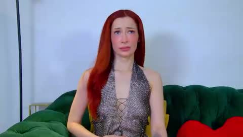 Snapshot of mariamenson chatting on June 2026 06:25:02 PM MariaMenson online show from June 2026 06:25:02 PM
