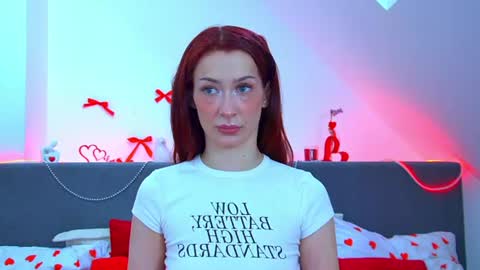 Snapshot of mariamenson chatting on June 2026 06:25:02 AM MariaMenson online show from June 2026 06:25:02 AM