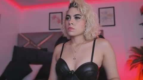 Marian online show from April 2026 07:18:02 PM