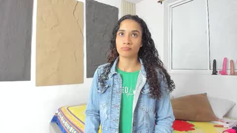 Marian online show from October 2025 11:00:01 AM