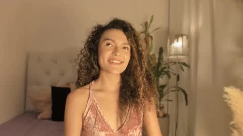 Marian online show from December 2025 02:39:02 AM