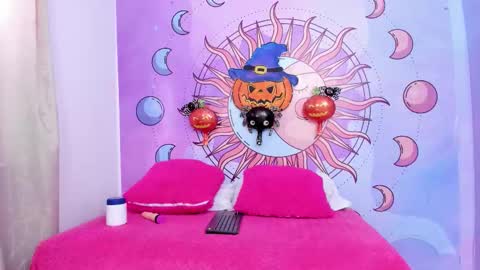 mariana_16_ online show from October 2025 07:18:01 PM