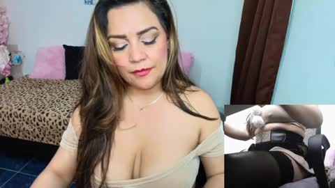 Snapshot of mariana_beltrann chatting on May 2026 09:03:01 AM Mariana online show from May 2026 09:03:01 AM